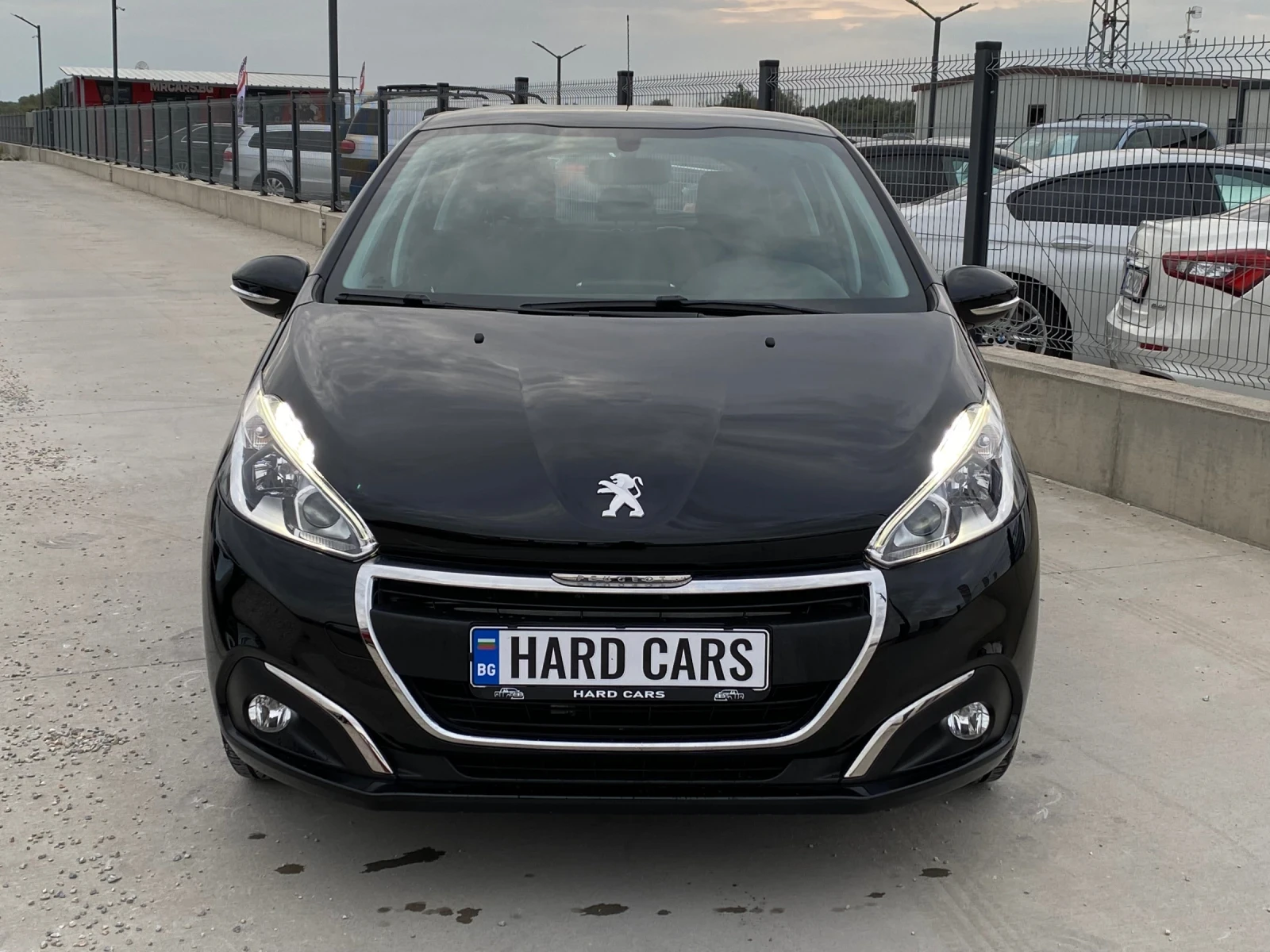 Peugeot 208 1.2i* 2018г* 78.000КМ* НОВА*  - изображение 2