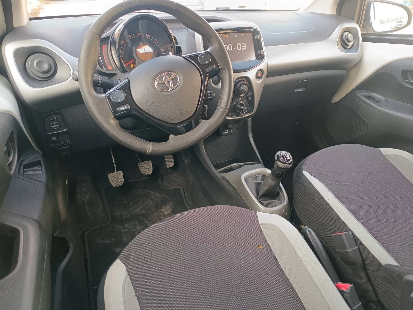 Toyota Aygo 1.0i/2016. | Mobile.bg   12