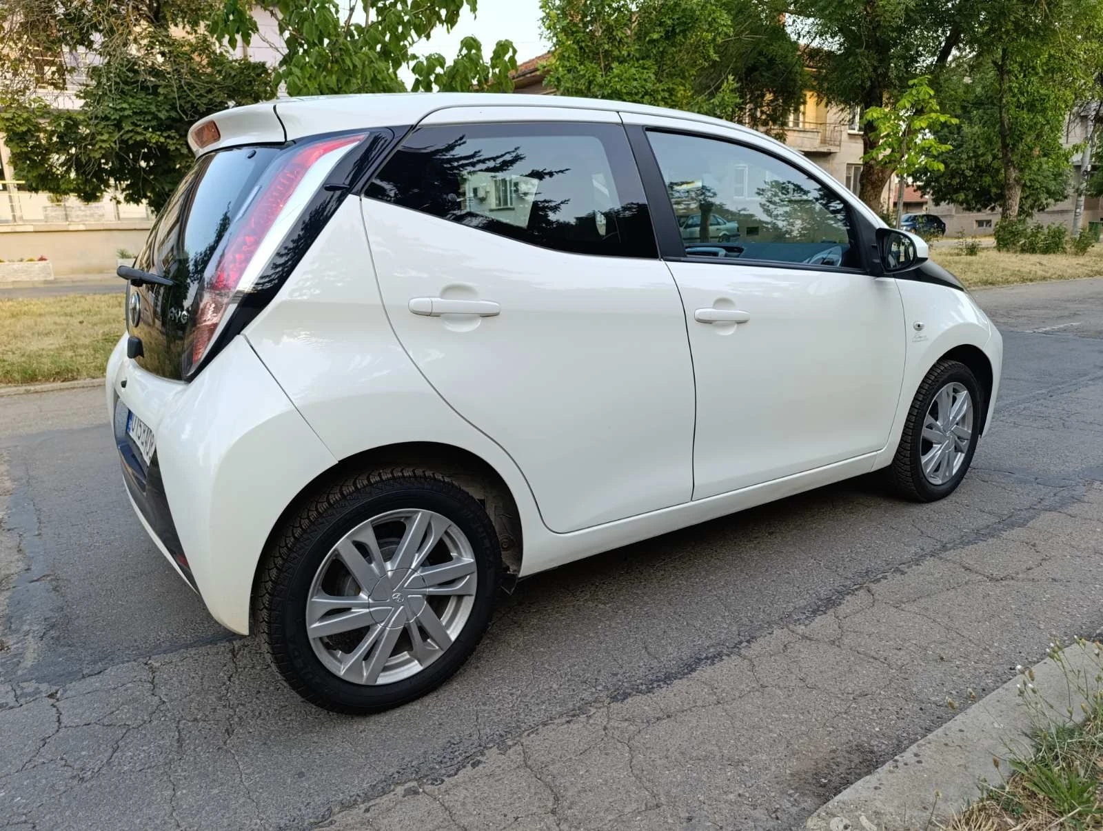 Toyota Aygo 1.0i/2016г. - изображение 6