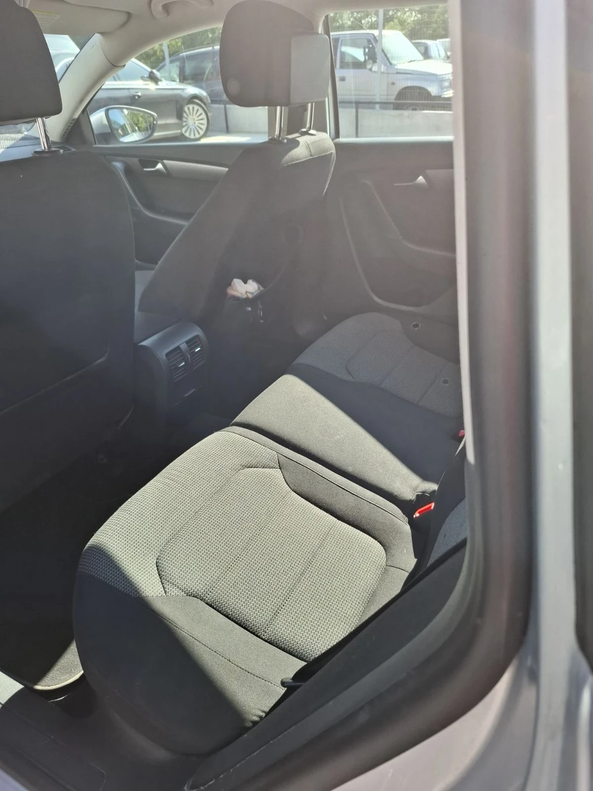 VW Passat 1.6 дизел TDI - изображение 9