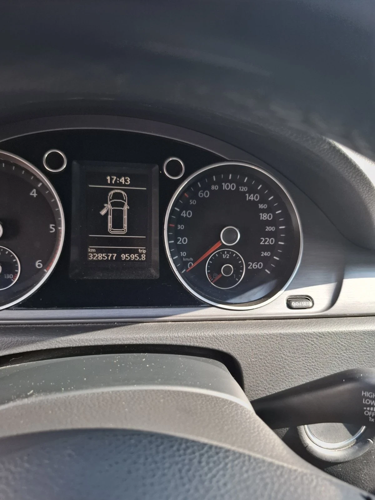 VW Passat 1.6 дизел TDI - изображение 8