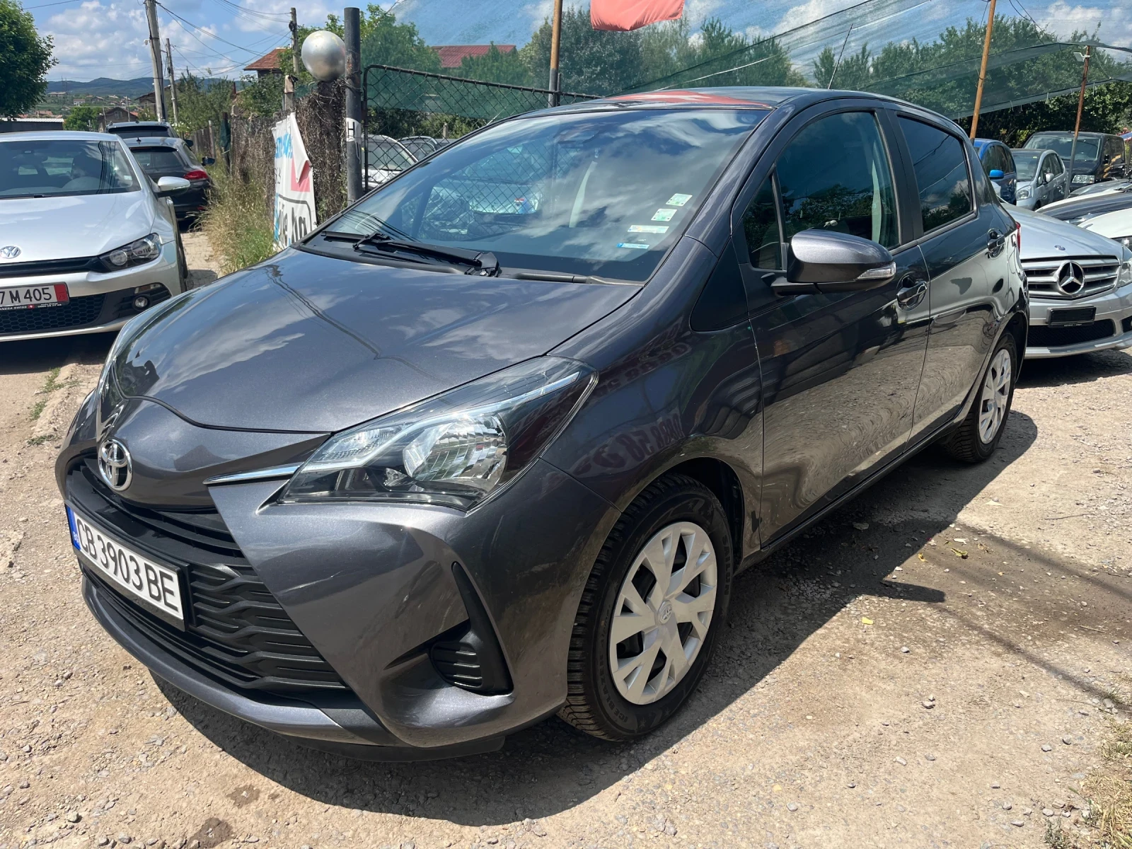 Toyota Yaris  - изображение 2