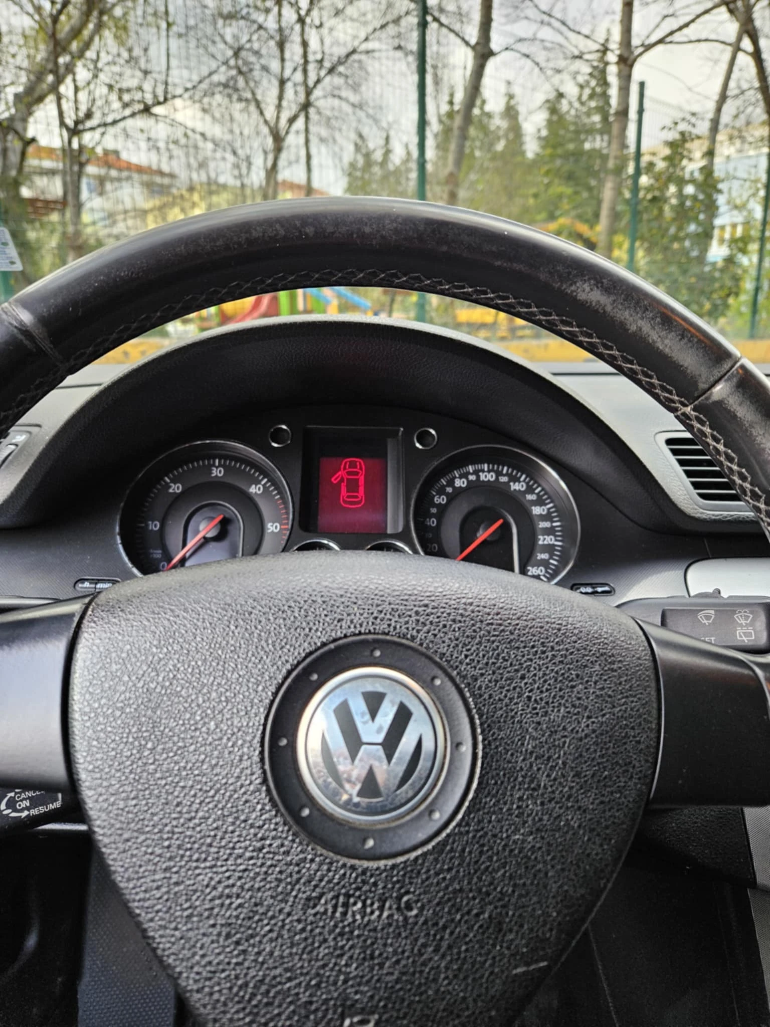 VW Passat 2.0 - изображение 10