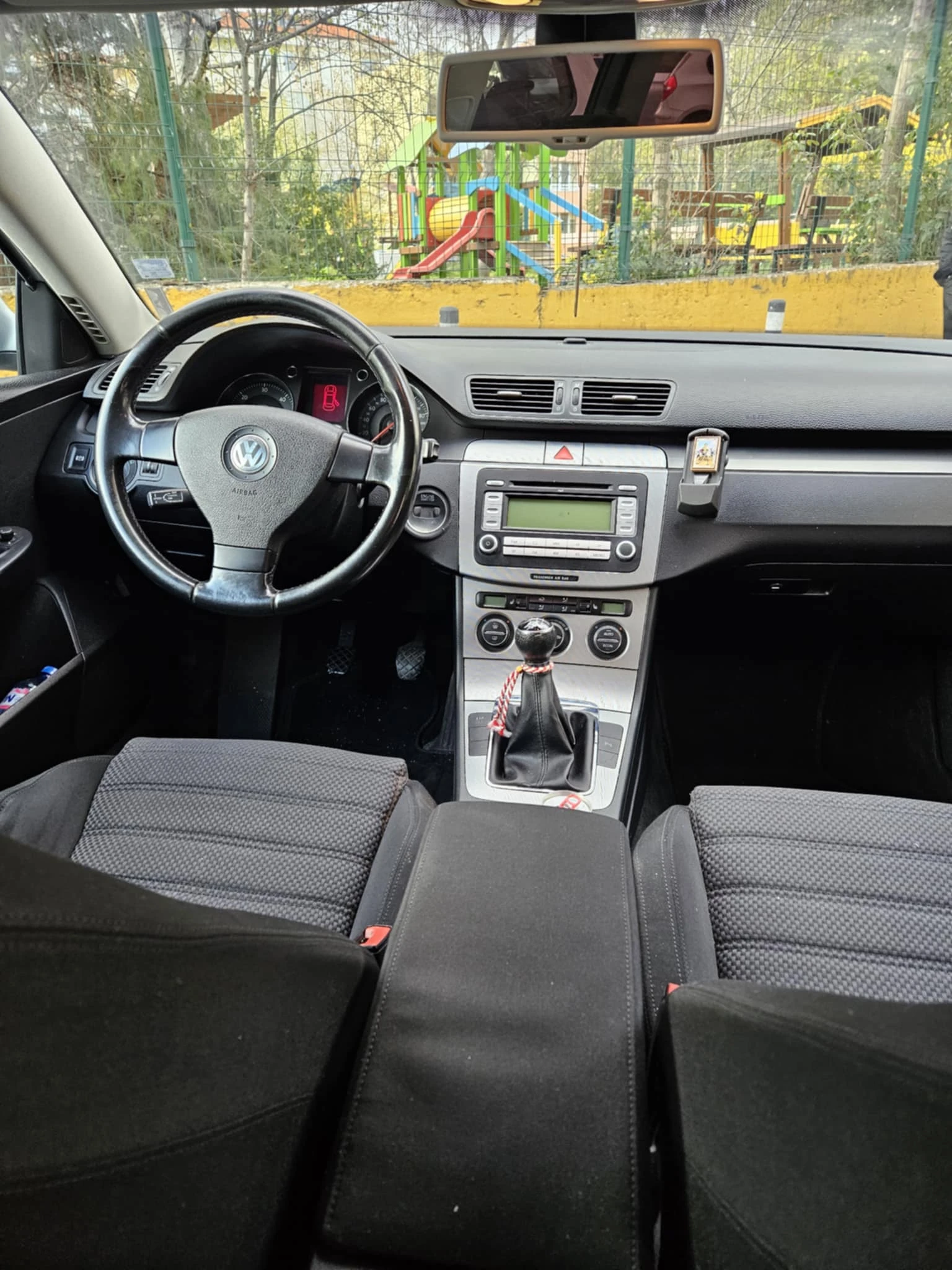 VW Passat 2.0 - изображение 8