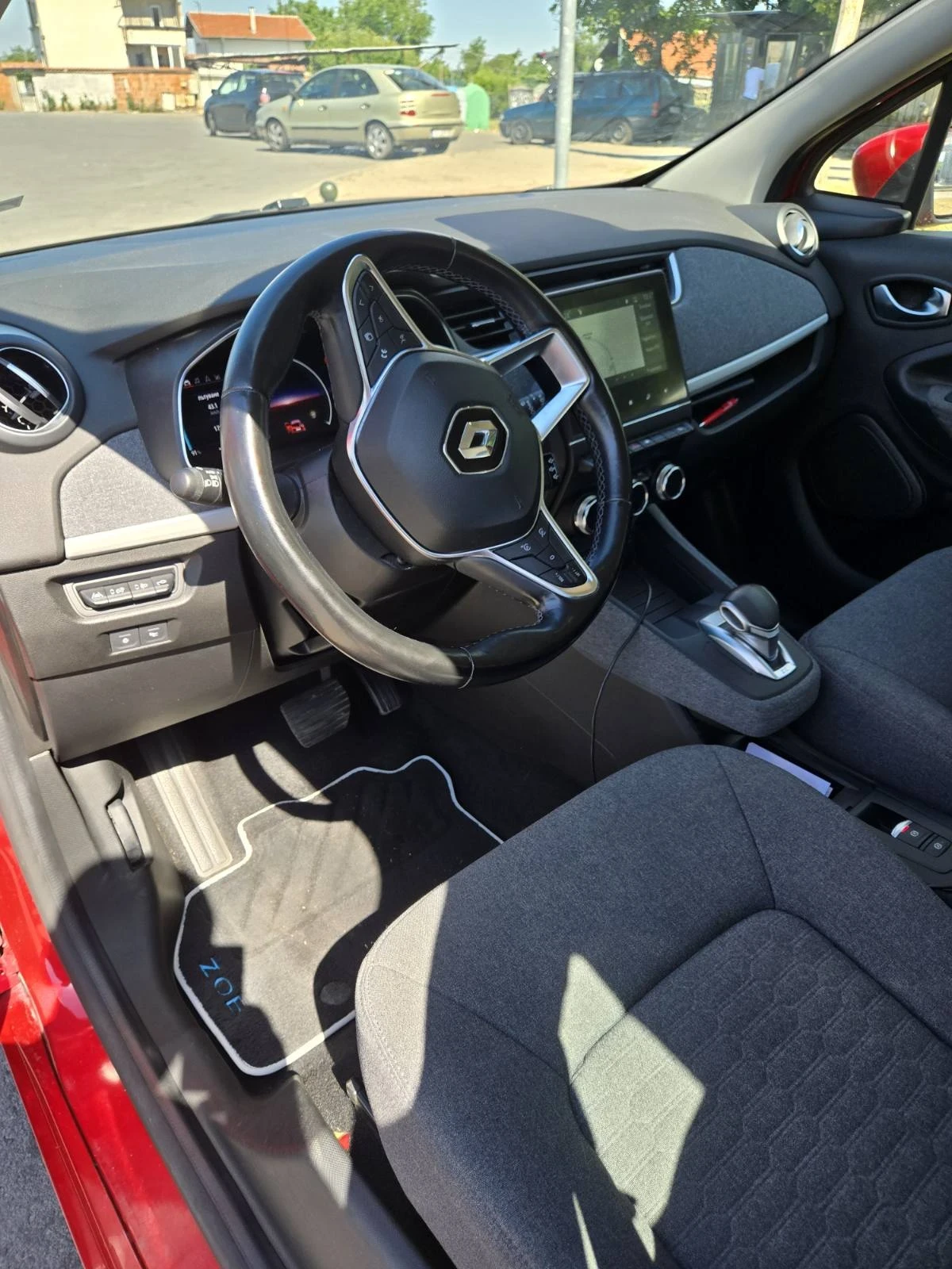 Renault Zoe  - изображение 4