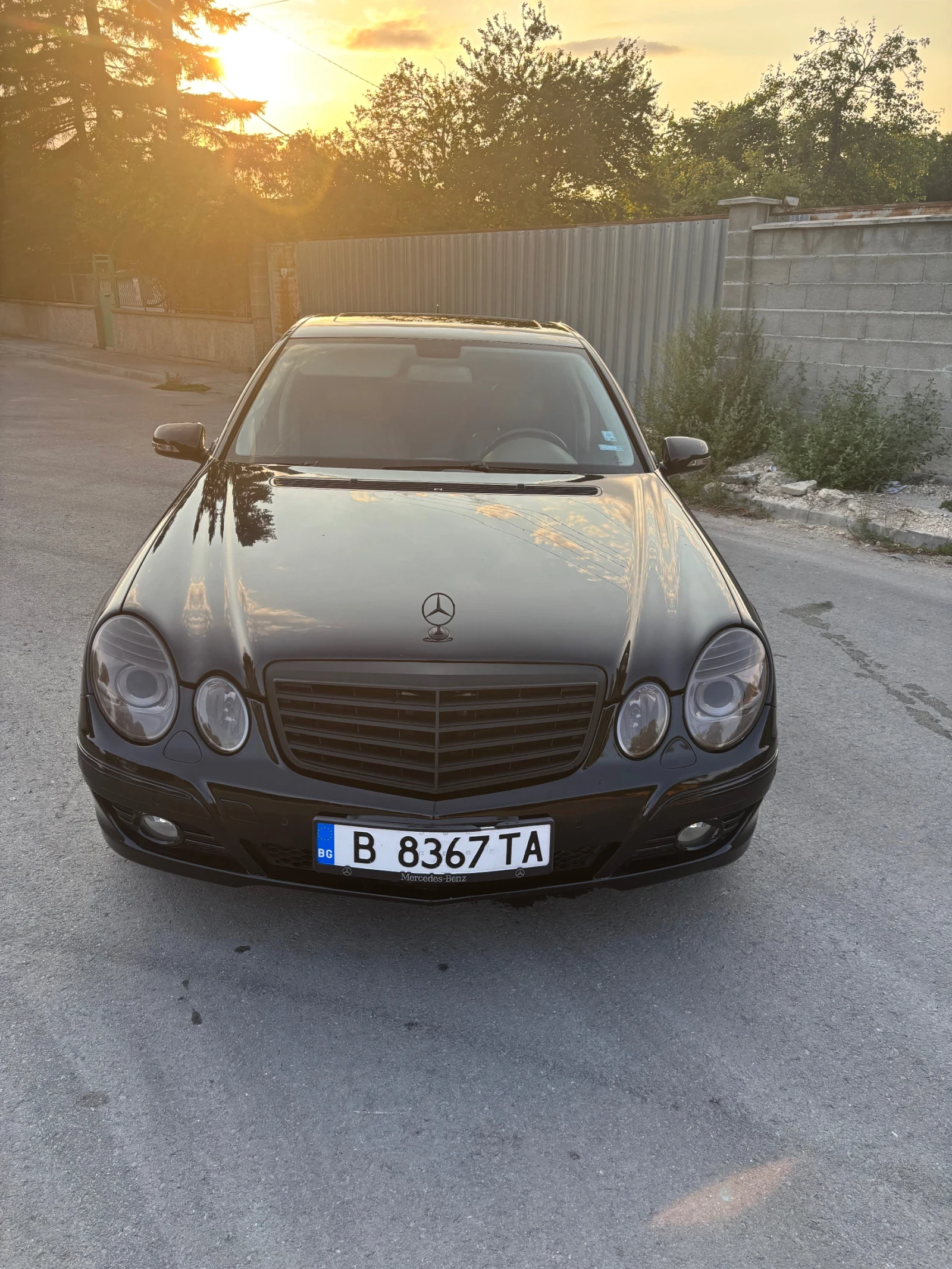 Mercedes-Benz E 320  - изображение 2