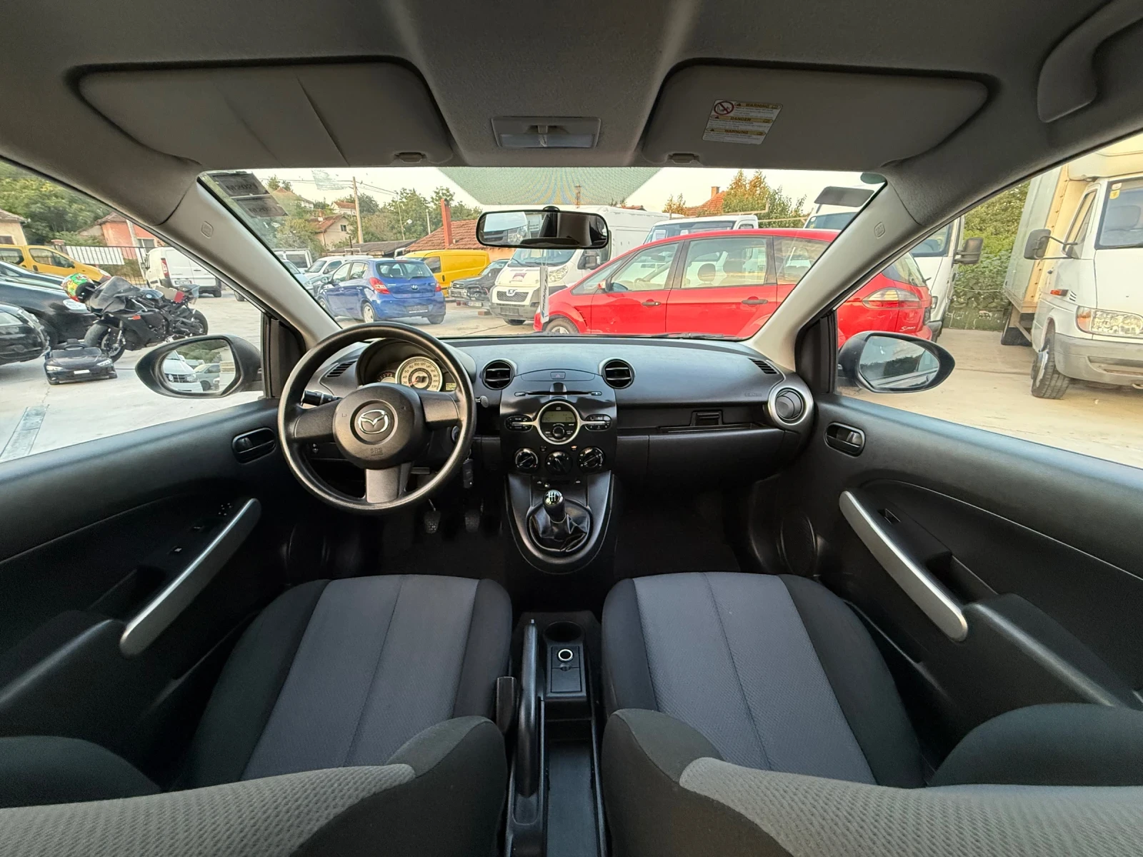 Mazda 2 1.3i ЛИЗИНГ - изображение 10