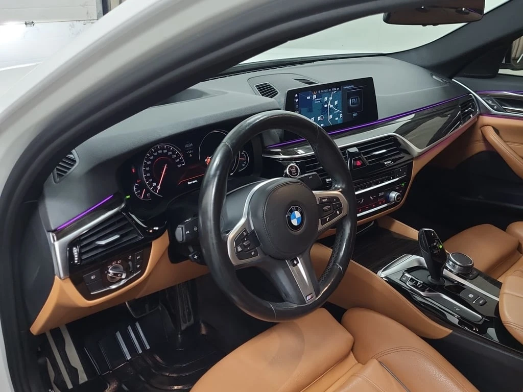 BMW 530 * 530I XDRIVE * CARFAX * БЕЗ ПЪРВОНАЧАЛНА ВНОСКА | Mobile.bg — изображение 9