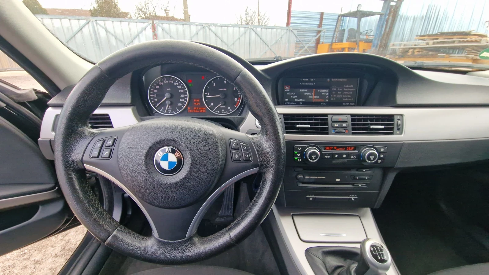 BMW 320 163к.с. M-paket, NAVI, снимка 14 - Автомобили и джипове - 53893524