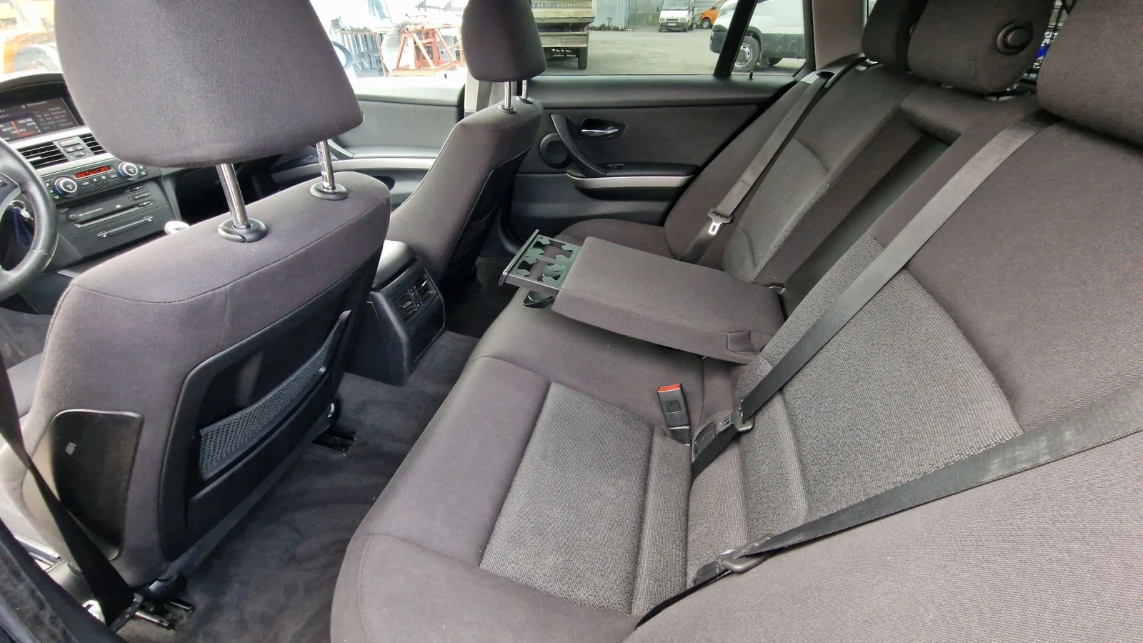 BMW 320 163к.с. M-paket, NAVI, снимка 11 - Автомобили и джипове - 53893524