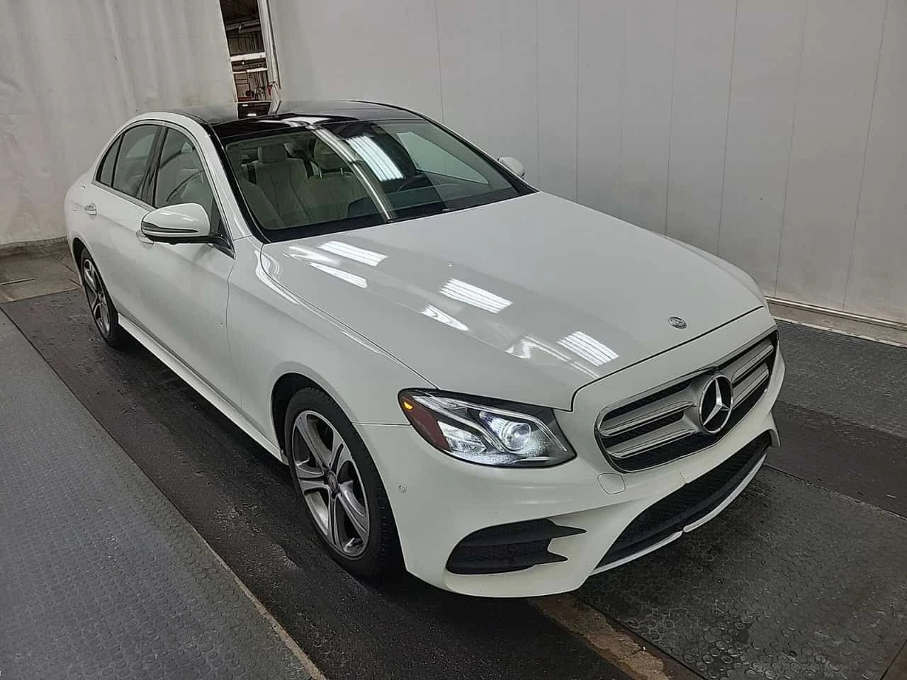 Mercedes-Benz E 300 * CARFAX * ���� �� �� | Mobile.bg � ����������� 3