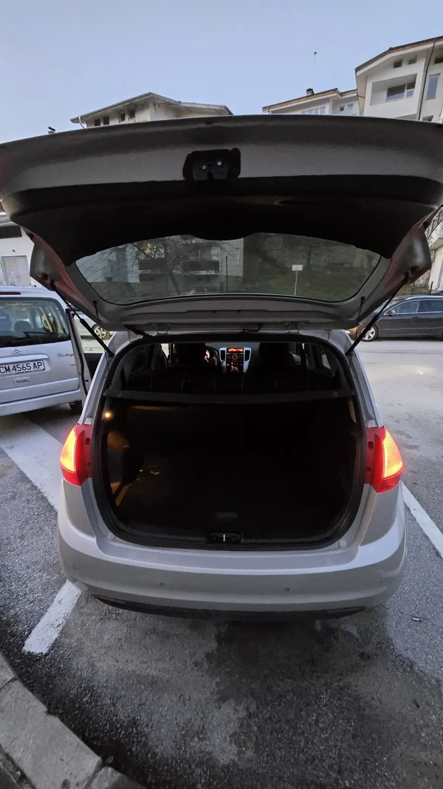 Kia Venga 1.4 DOHC - изображение 10