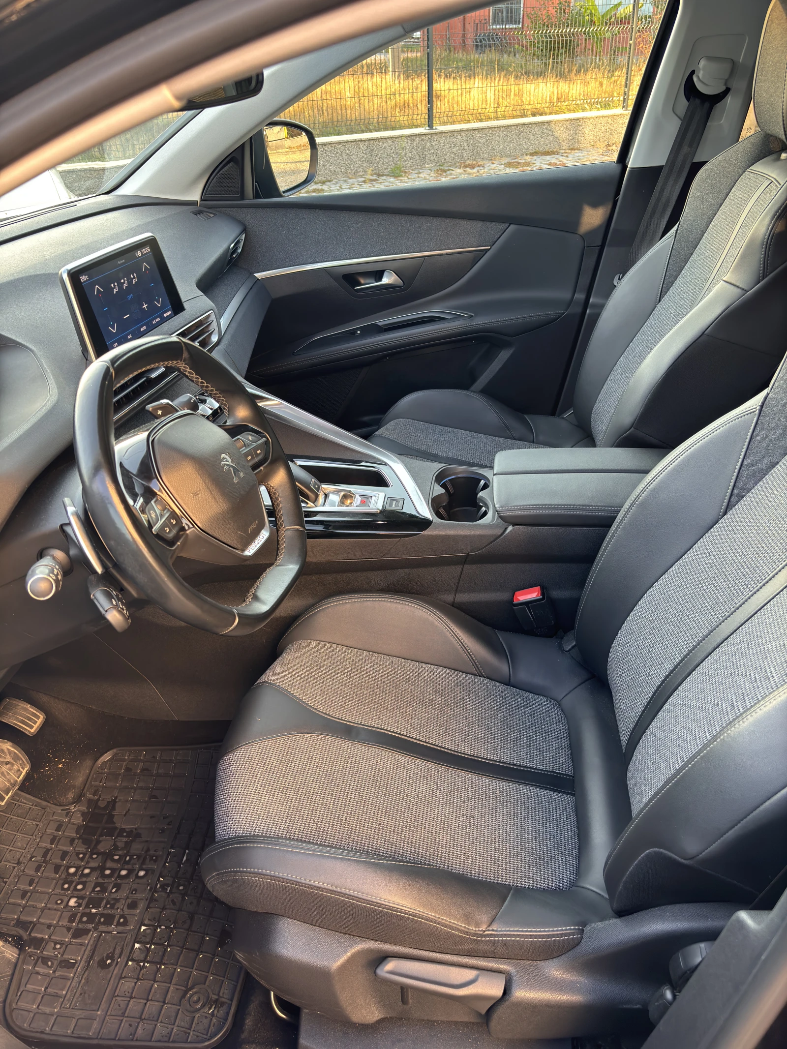 Peugeot 5008 5008 NEW ALLURE 1.6THP 180 EAT8 STT E6.2 С ГАРАНЦИ, снимка 4 - Автомобили и джипове - 53710928