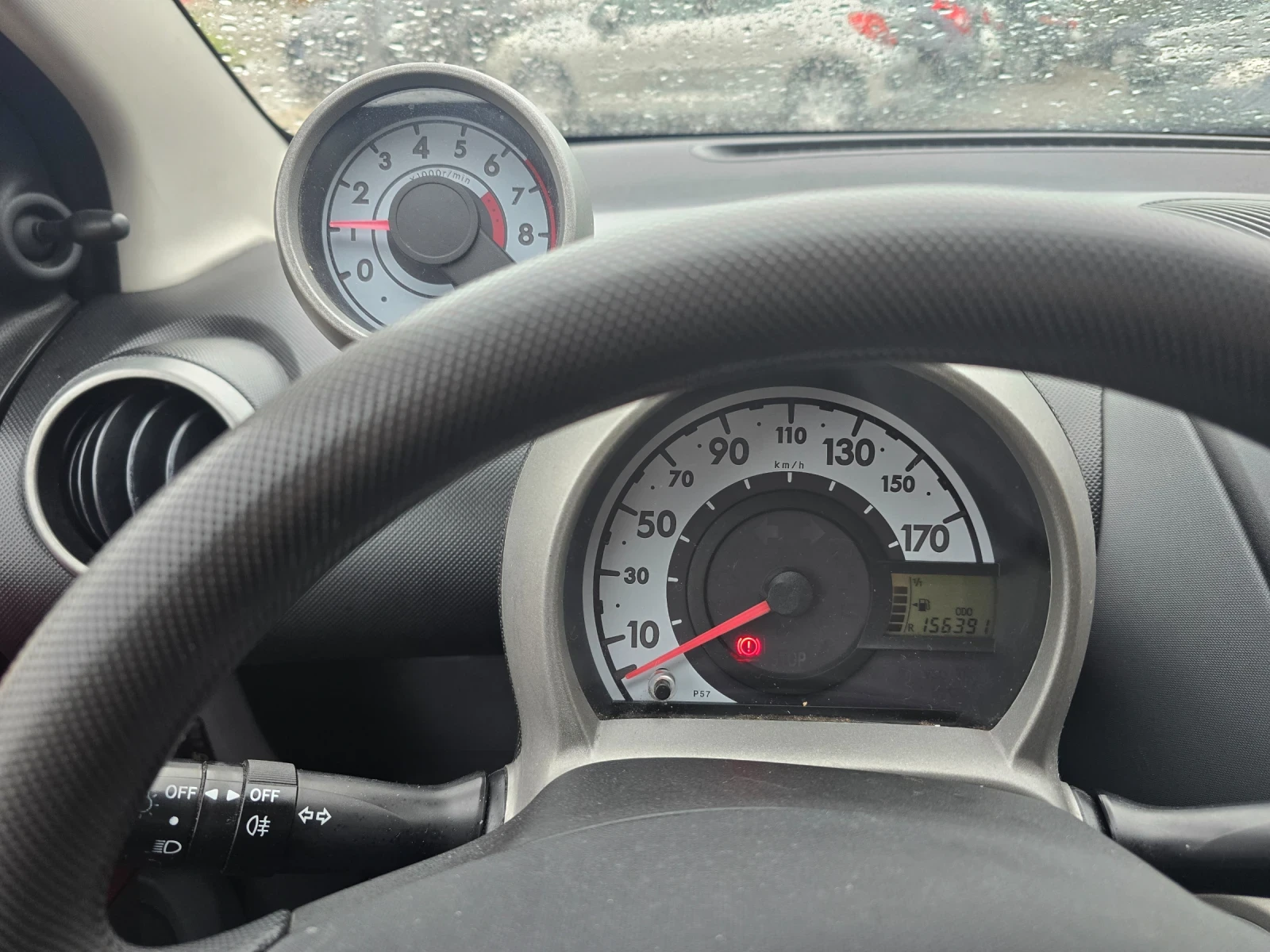 Peugeot 107 1.0, снимка 8 - Автомобили и джипове - 54366314