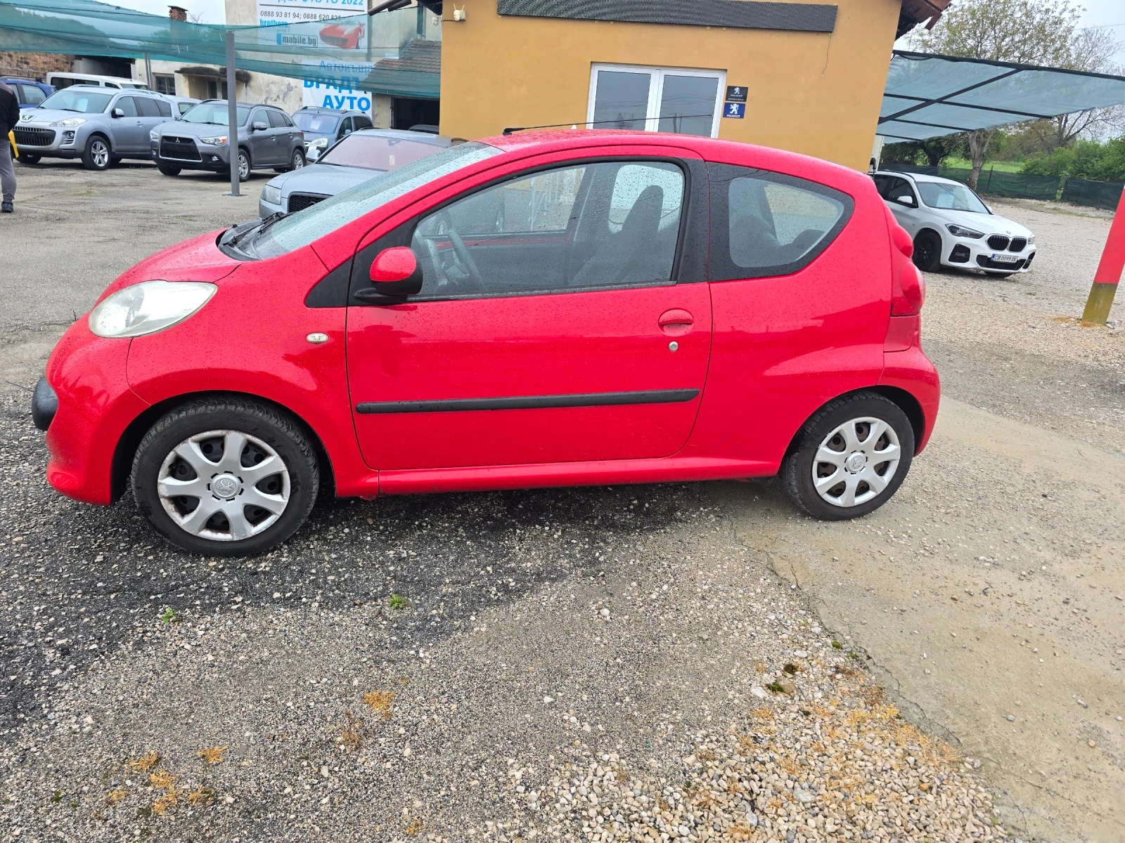 Peugeot 107 1.0, снимка 2 - Автомобили и джипове - 54366314