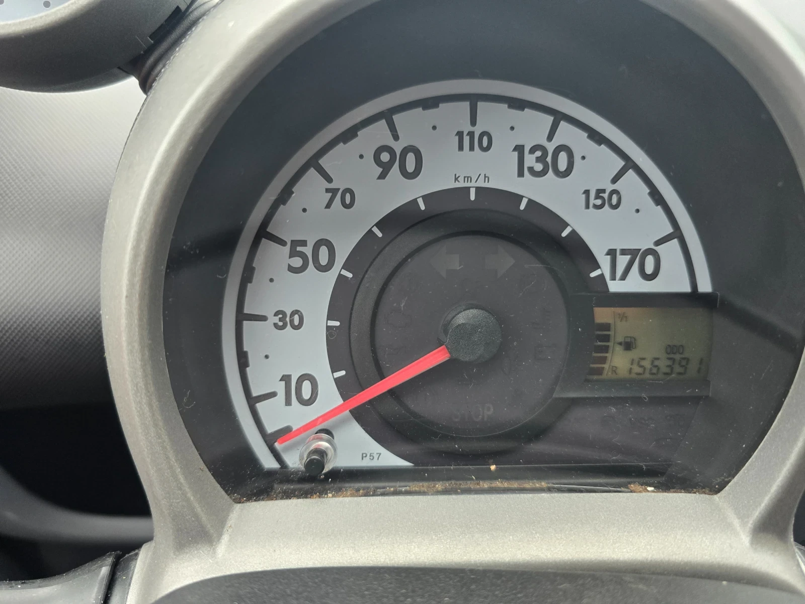 Peugeot 107 1.0, снимка 9 - Автомобили и джипове - 54366314