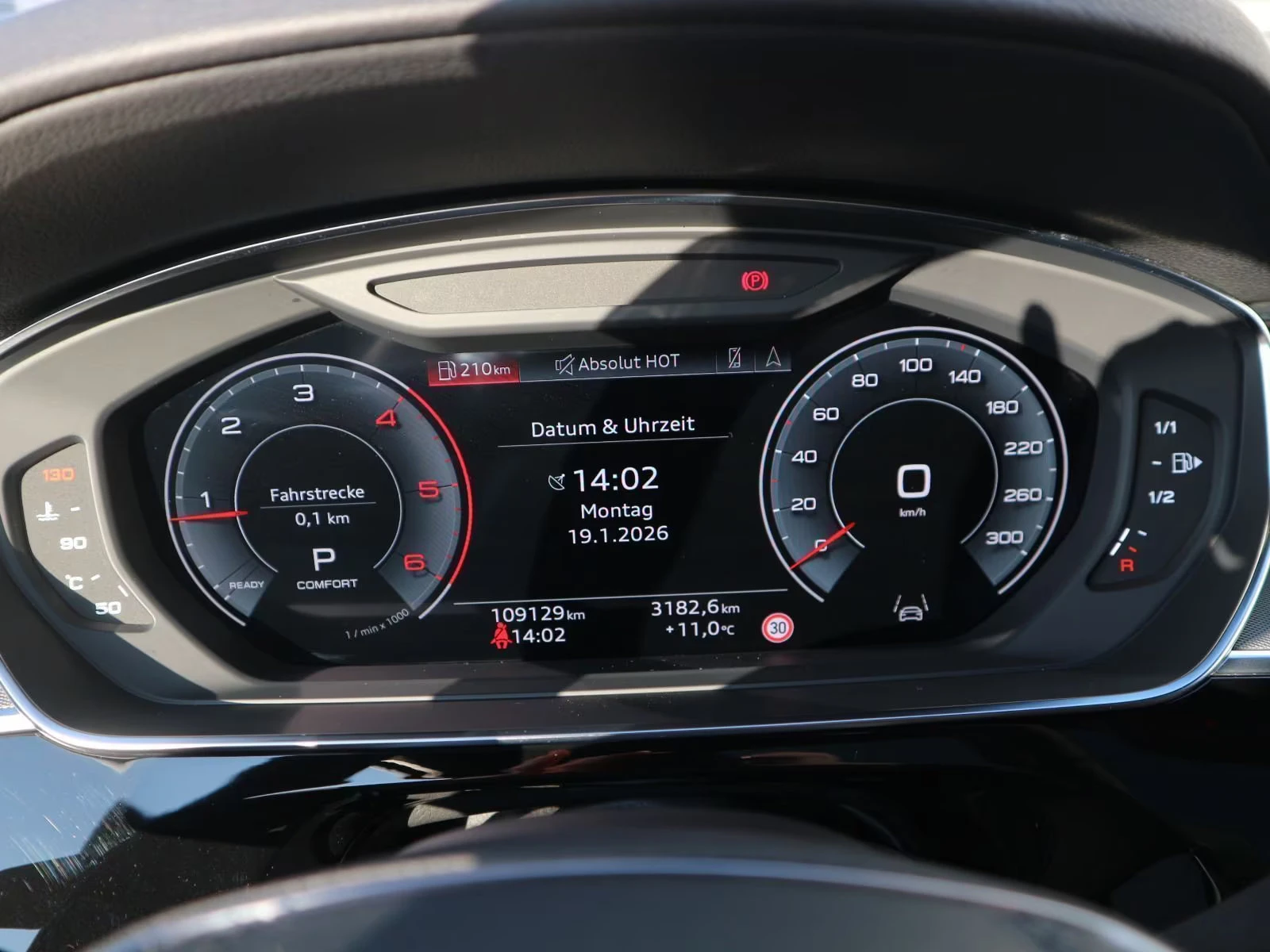 Audi A8 50TDI/286HP/PANO/MASSAGE/360/B&O/HUD/MEMO/378q, снимка 7 - Автомобили и джипове - 54792436