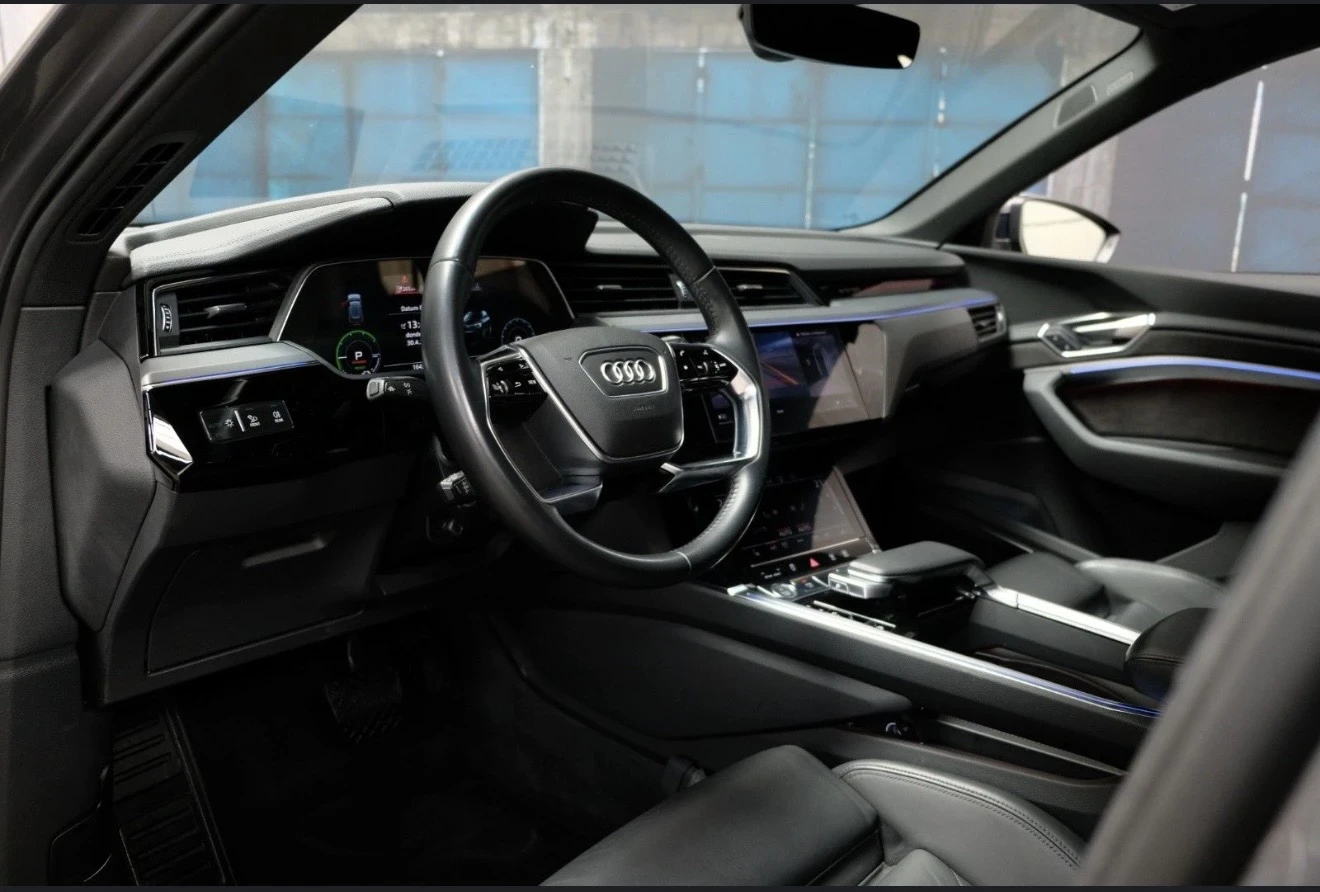 Audi E-Tron 55 Quattro Advanced, снимка 8 - Автомобили и джипове - 54841459