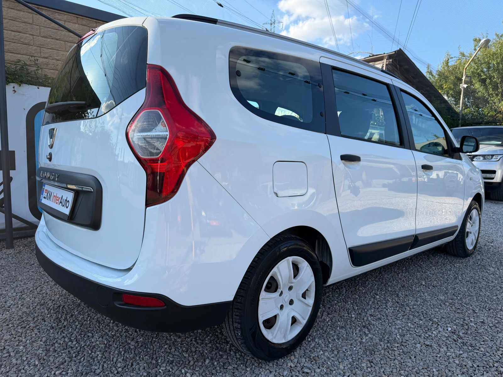 Dacia Lodgy 1.5dci 6ск./7местна/EURO-6D, снимка 4 - Автомобили и джипове - 54973294