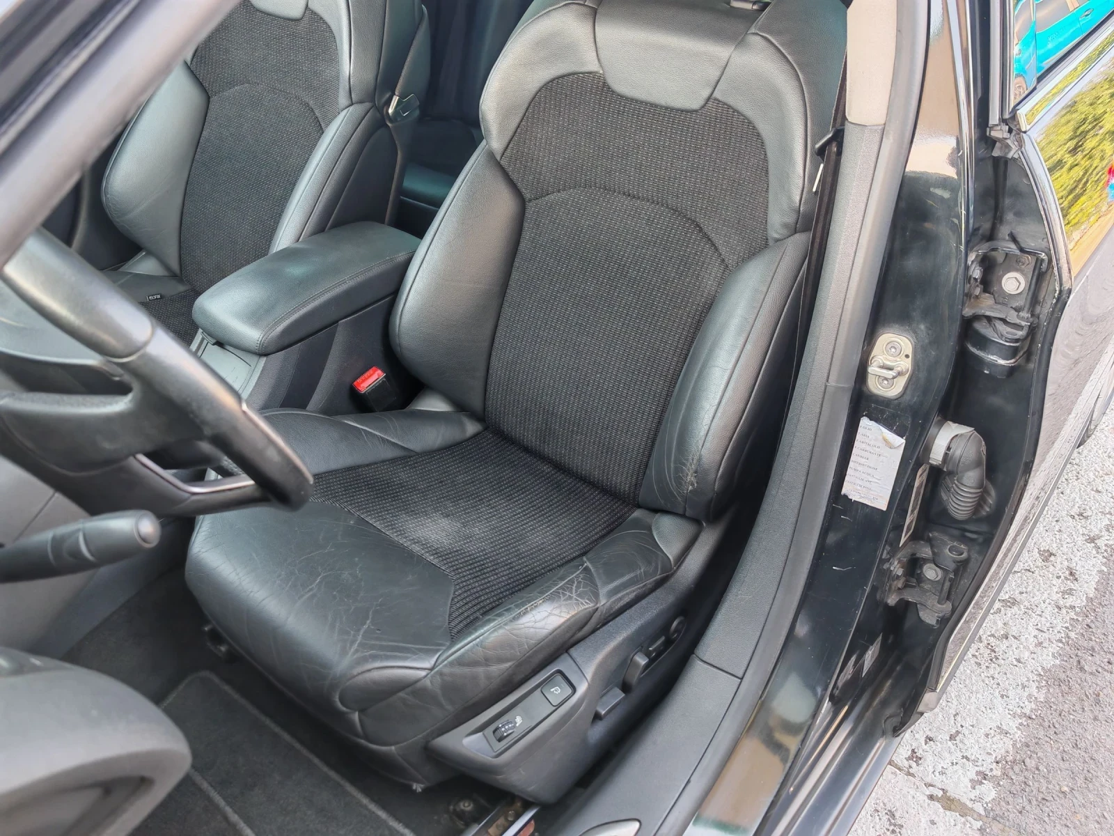 Citroen C5 2.2HDI-204k.ТОП СЪСТОЯНИЕ , ВНОС ОТ ИТАЛИЯ , снимка 12 - Автомобили и джипове - 55159040