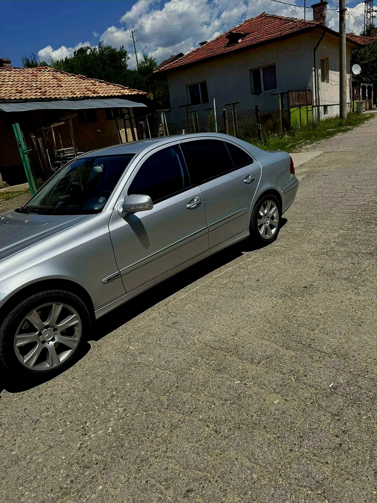 Mercedes-Benz E 320, снимка 7 - Автомобили и джипове - 55351807