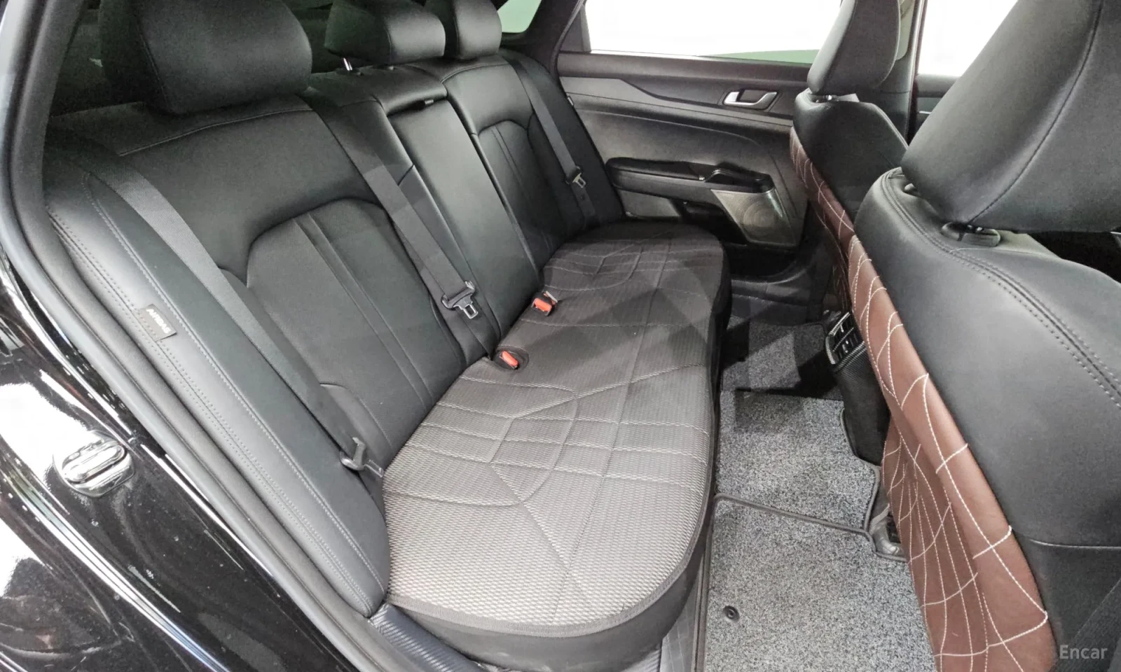 Kia K5 Само на газ\Фулл екстри\Обдухване, снимка 11 - Автомобили и джипове - 55587832
