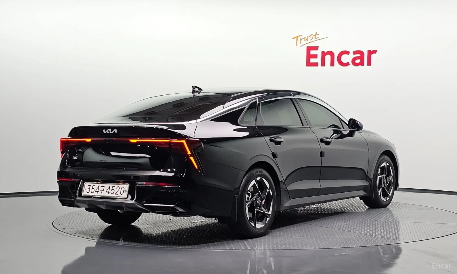 Kia K5 Само на газ\Фулл екстри\Обдухване, снимка 2 - Автомобили и джипове - 55587832