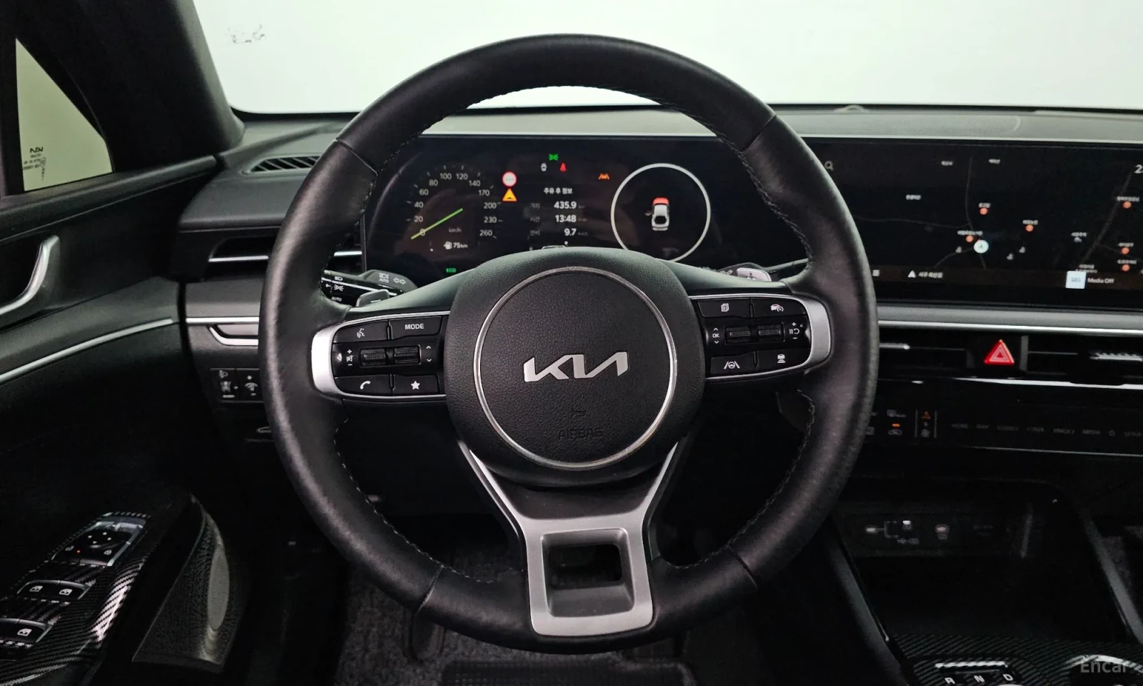 Kia K5 Само на газ\Фулл екстри\Обдухване, снимка 13 - Автомобили и джипове - 55587832
