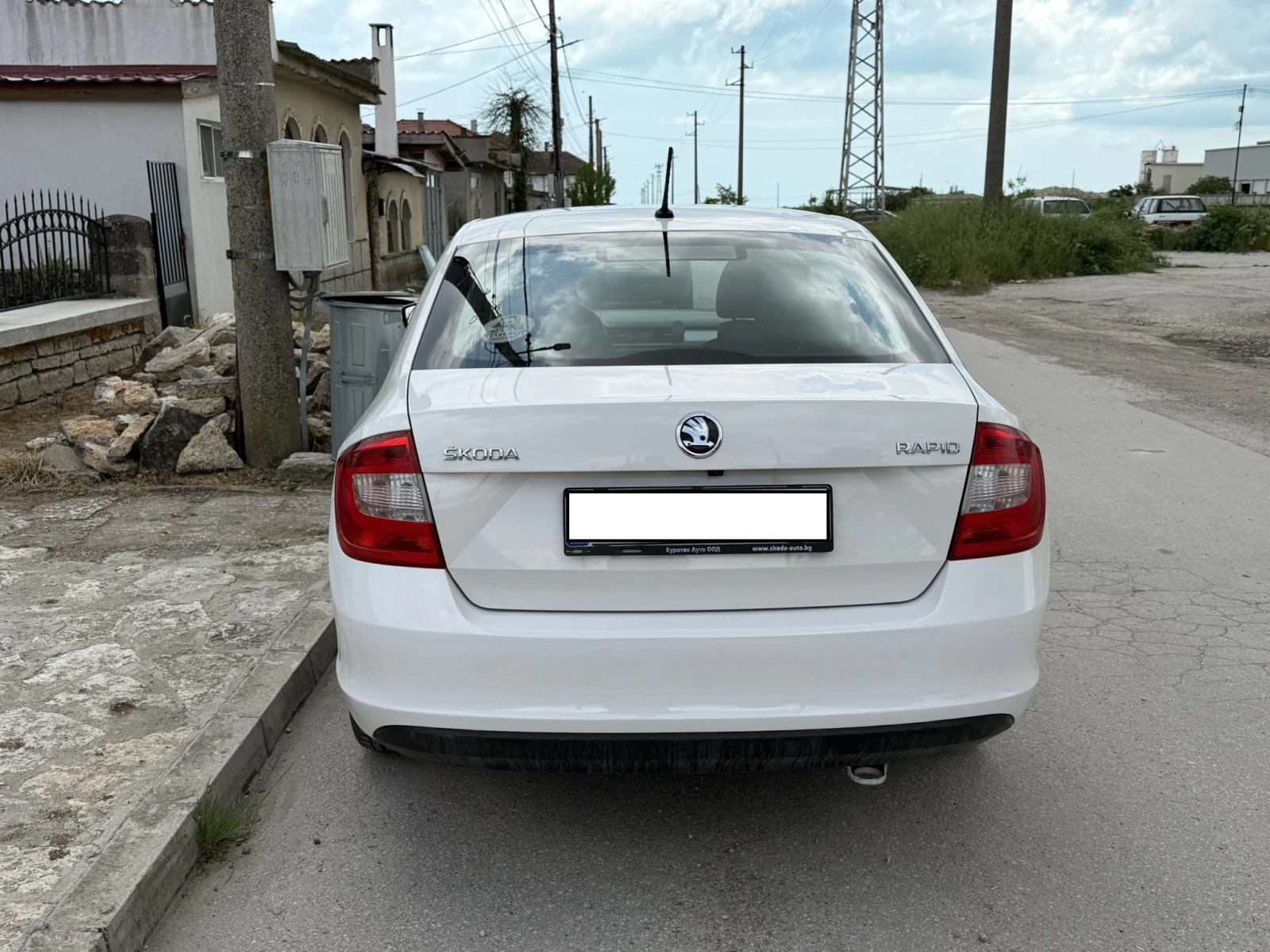 Skoda Rapid 1.2 TSI 90к.с - 120хил.км!!!, снимка 4 - Автомобили и джипове - 55613979