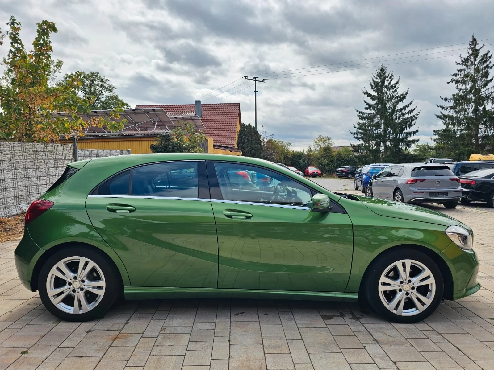 Mercedes-Benz A 180 BlueEfficiency, снимка 10 - Автомобили и джипове - 55770630