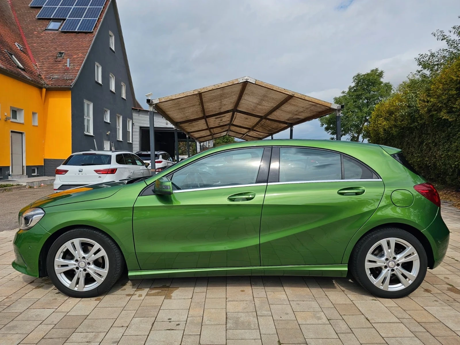 Mercedes-Benz A 180 BlueEfficiency, снимка 4 - Автомобили и джипове - 55770630