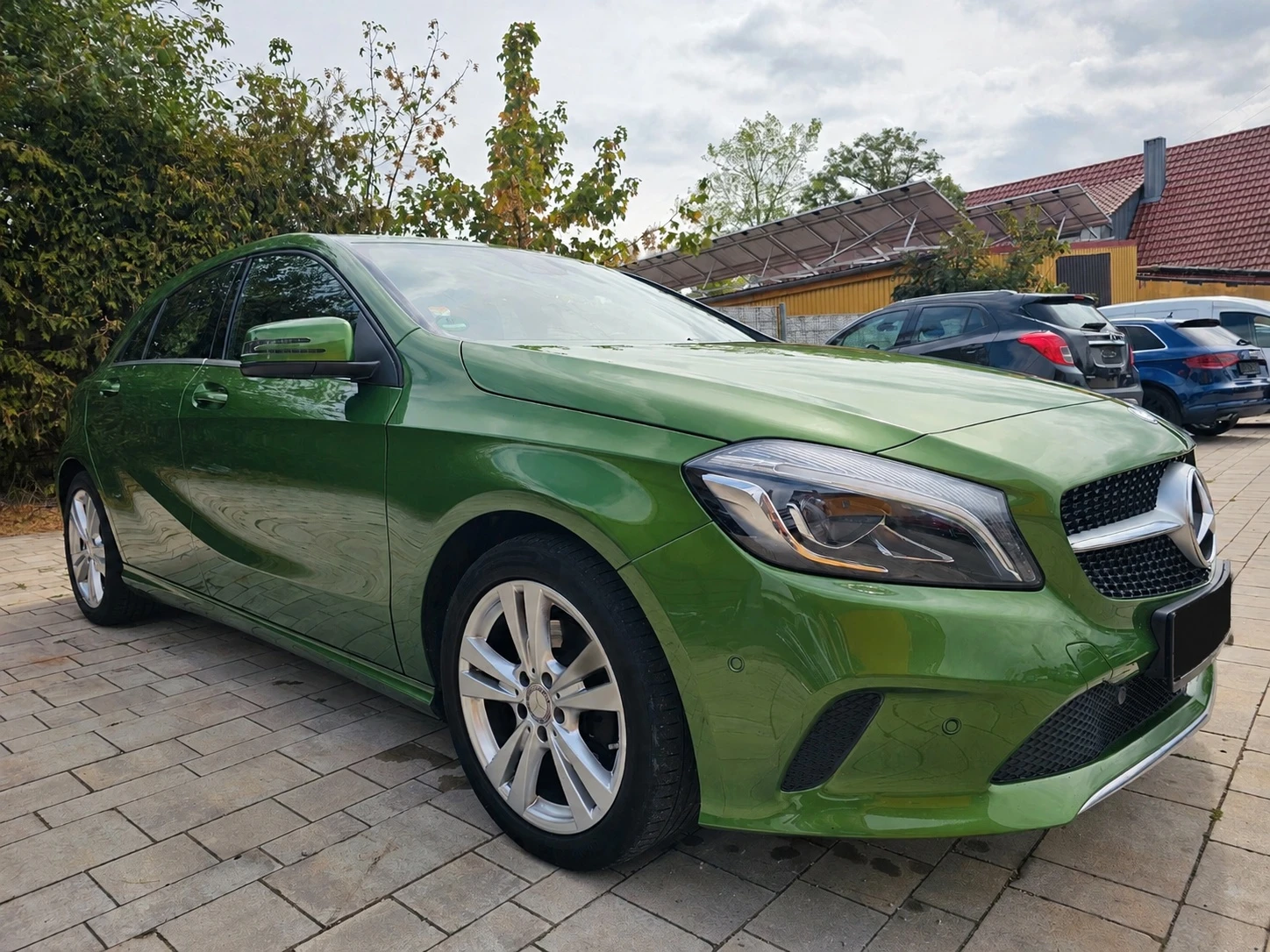 Mercedes-Benz A 180 BlueEfficiency, снимка 11 - Автомобили и джипове - 55770630