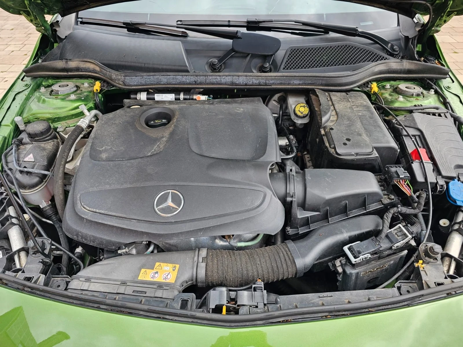Mercedes-Benz A 180 BlueEfficiency, снимка 15 - Автомобили и джипове - 55770630