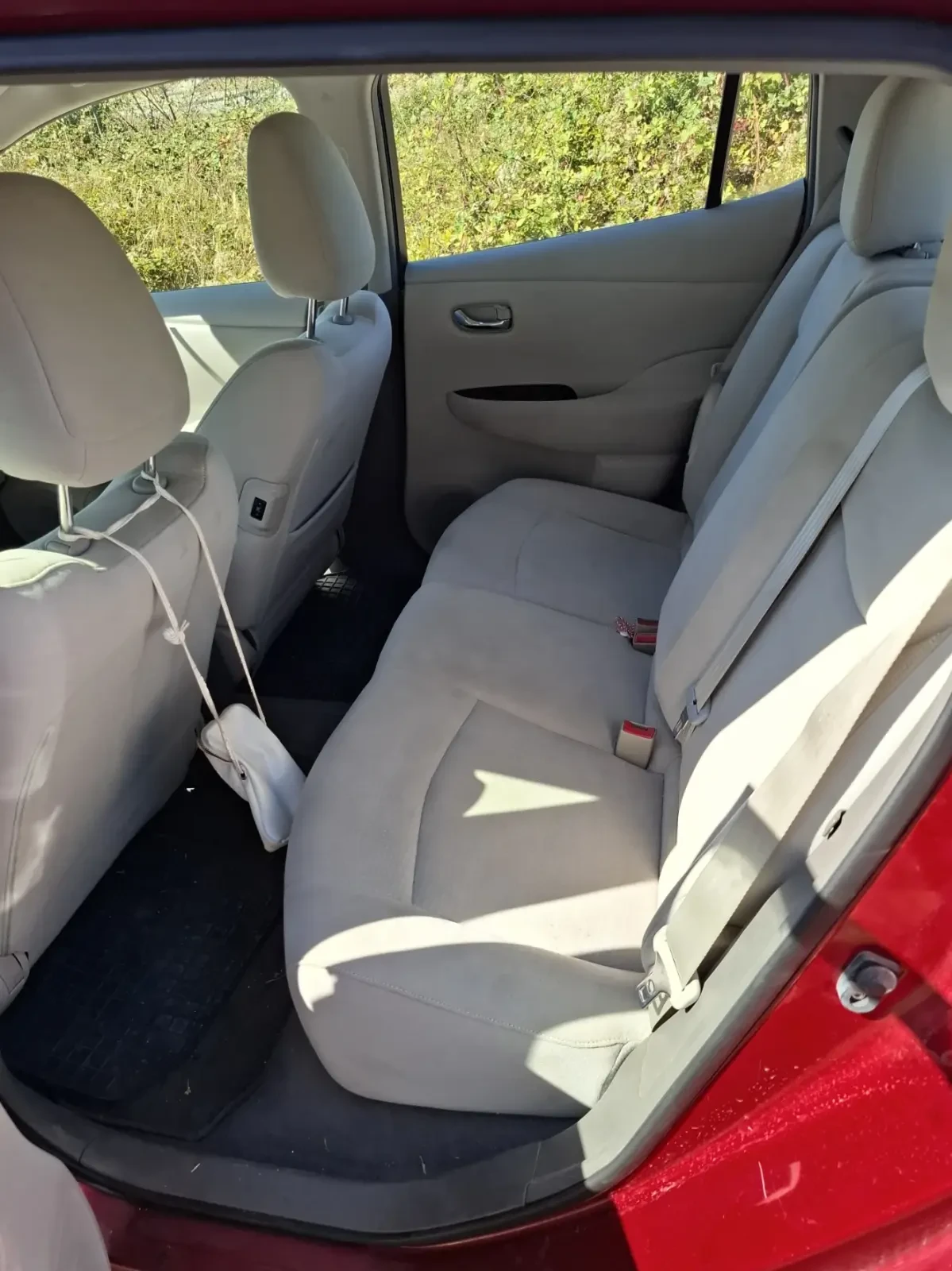 Nissan Leaf , снимка 4 - Автомобили и джипове - 56171943