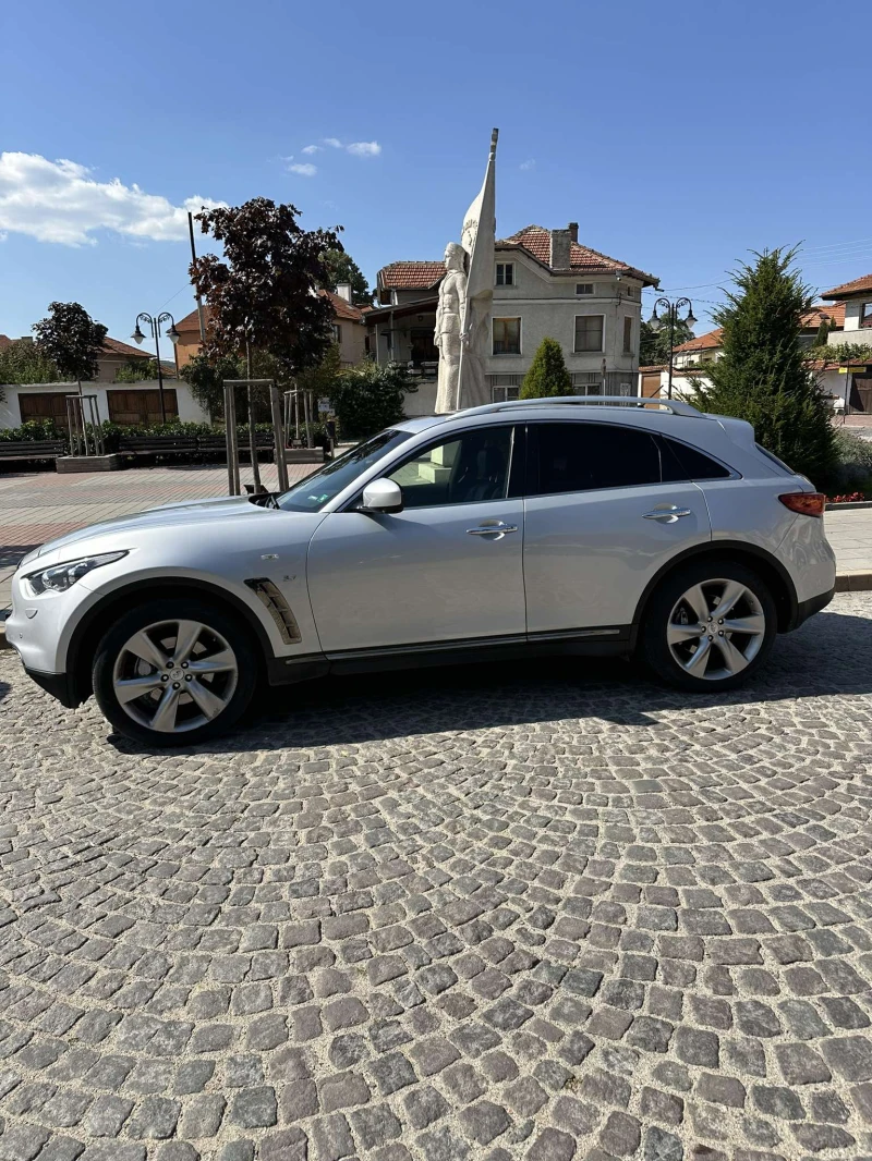 Infiniti QX70 S, снимка 1 - Автомобили и джипове - 47538367