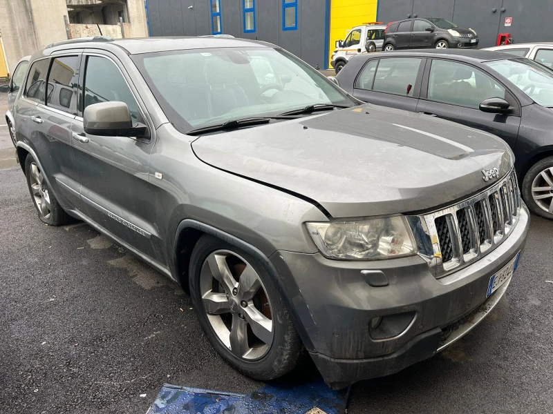 Jeep Grand cherokee 3.0D, снимка 2 - Автомобили и джипове - 47970168