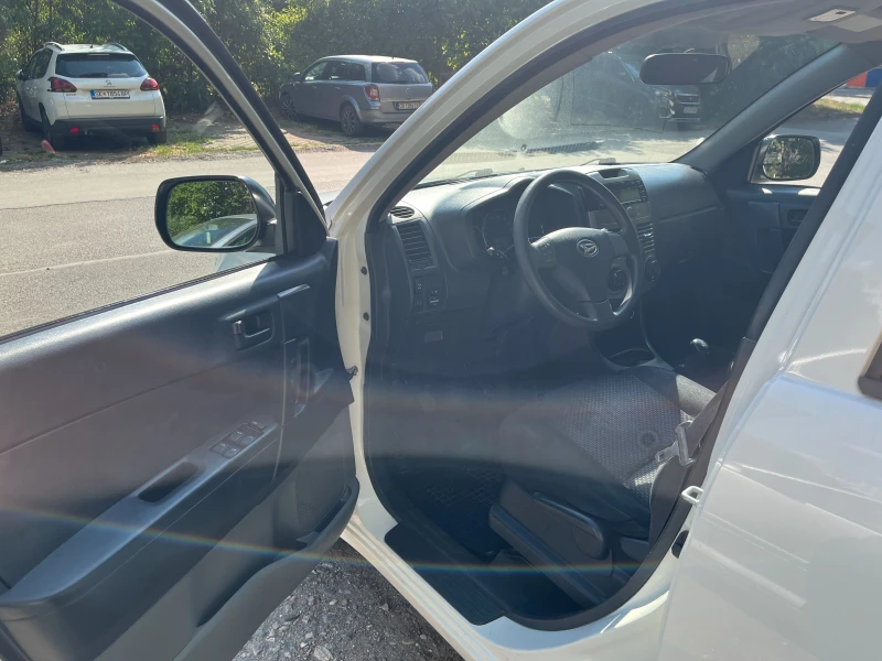 Daihatsu Terios 1.5, снимка 8 - Автомобили и джипове - 52484164