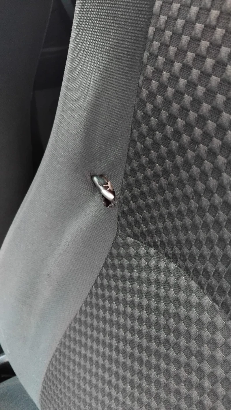 Daihatsu Terios 1.5, снимка 16 - Автомобили и джипове - 52484164