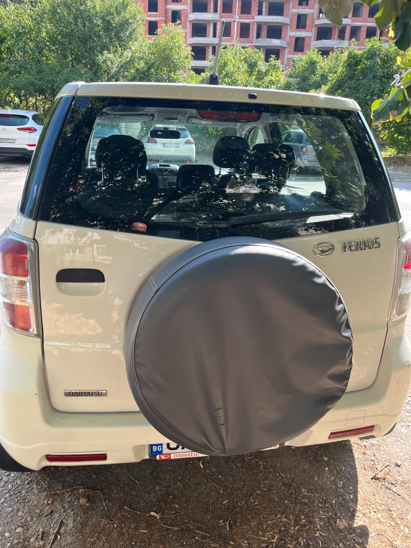 Daihatsu Terios 1.5, снимка 6 - Автомобили и джипове - 52484164