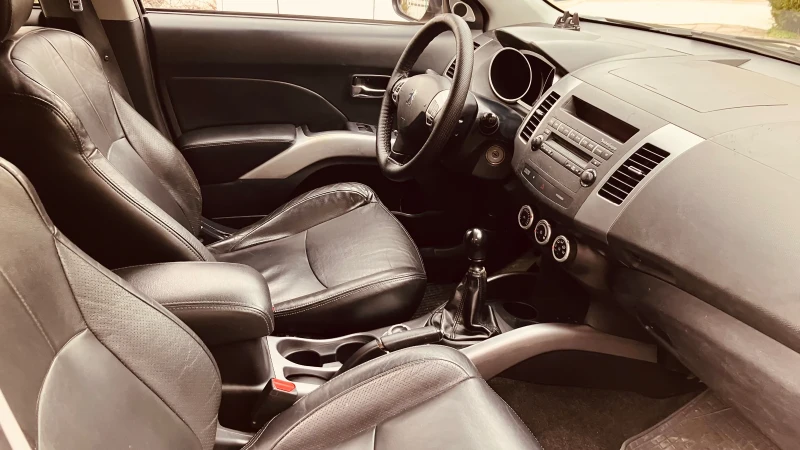 Peugeot 4007, снимка 7 - Автомобили и джипове - 53283438