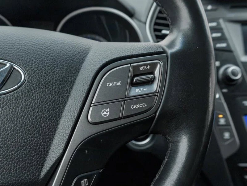 Hyundai Santa fe XL Luxury AWD* АвтоКредит* ( ЦЕНА ДО БЪЛГАРИЯ ), снимка 7 - Автомобили и джипове - 53407611