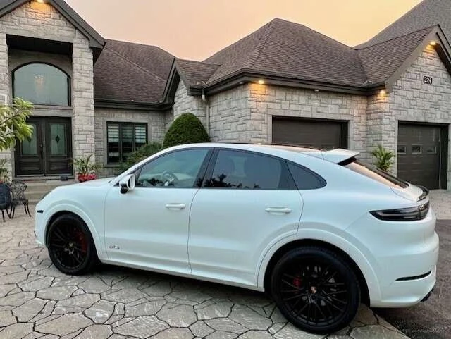 Porsche Cayenne GTS Coupe  CARFAX, снимка 4 - Автомобили и джипове - 53188648