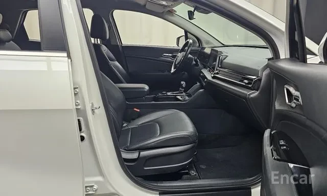 Kia Sportage 2WD / DISTRONIC / ЛИЗИНГ, снимка 11 - Автомобили и джипове - 55631727