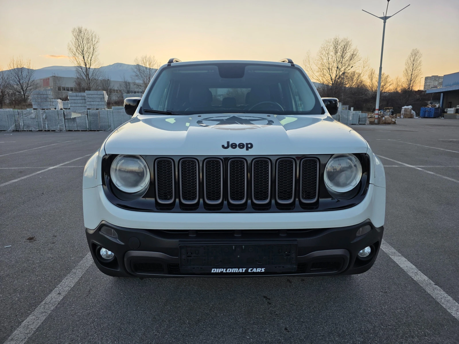 Jeep Renegade Trialhawk 2.0 M-jet 170kc AT9 4x4, снимка 1