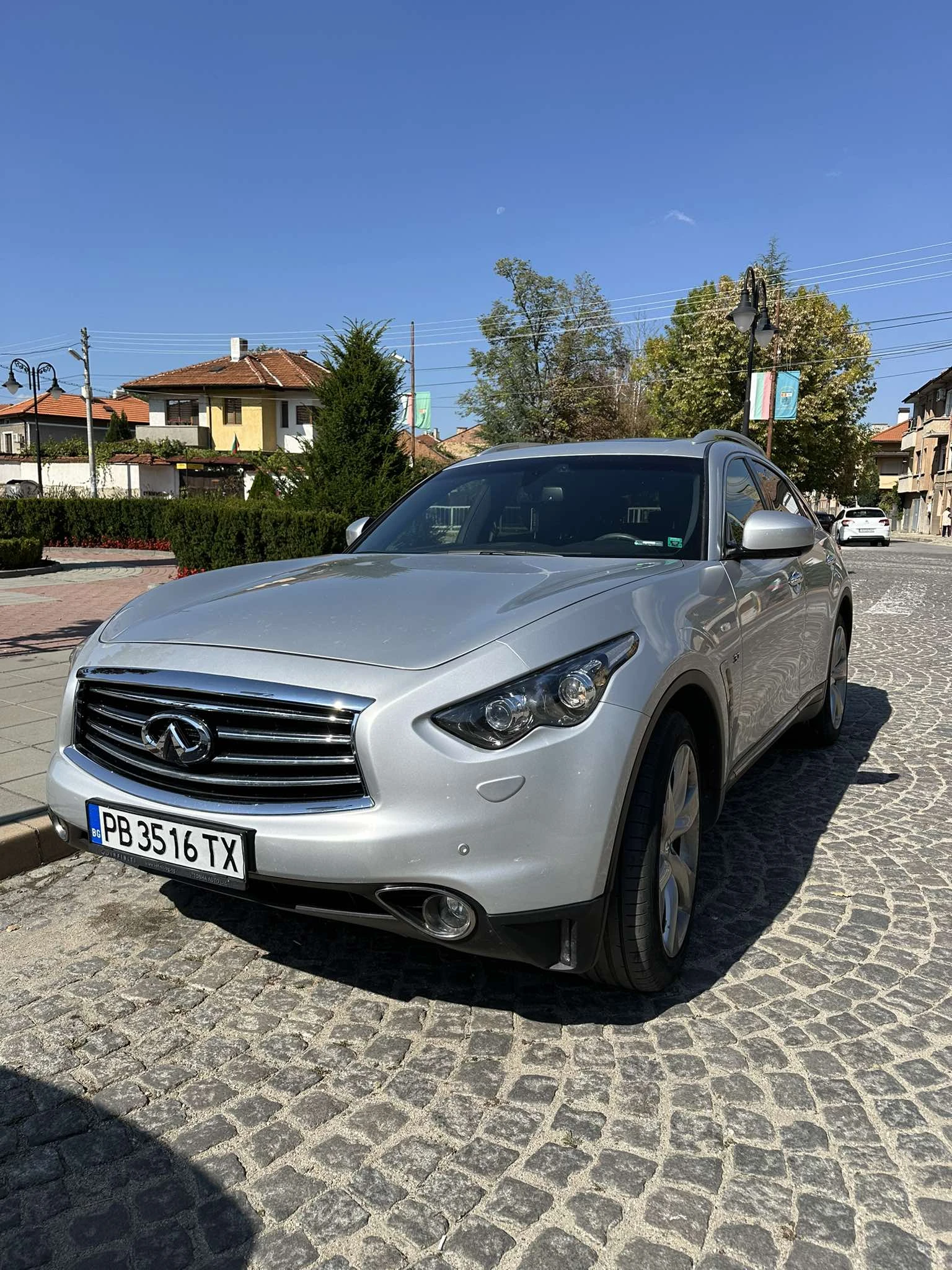 Infiniti QX70 S - изображение 4