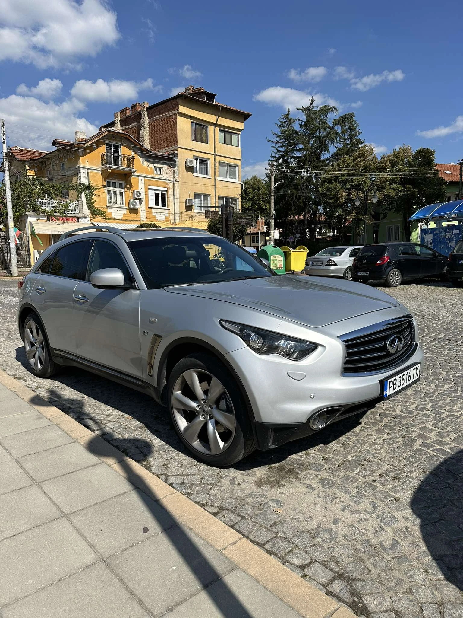 Infiniti QX70 S - изображение 2