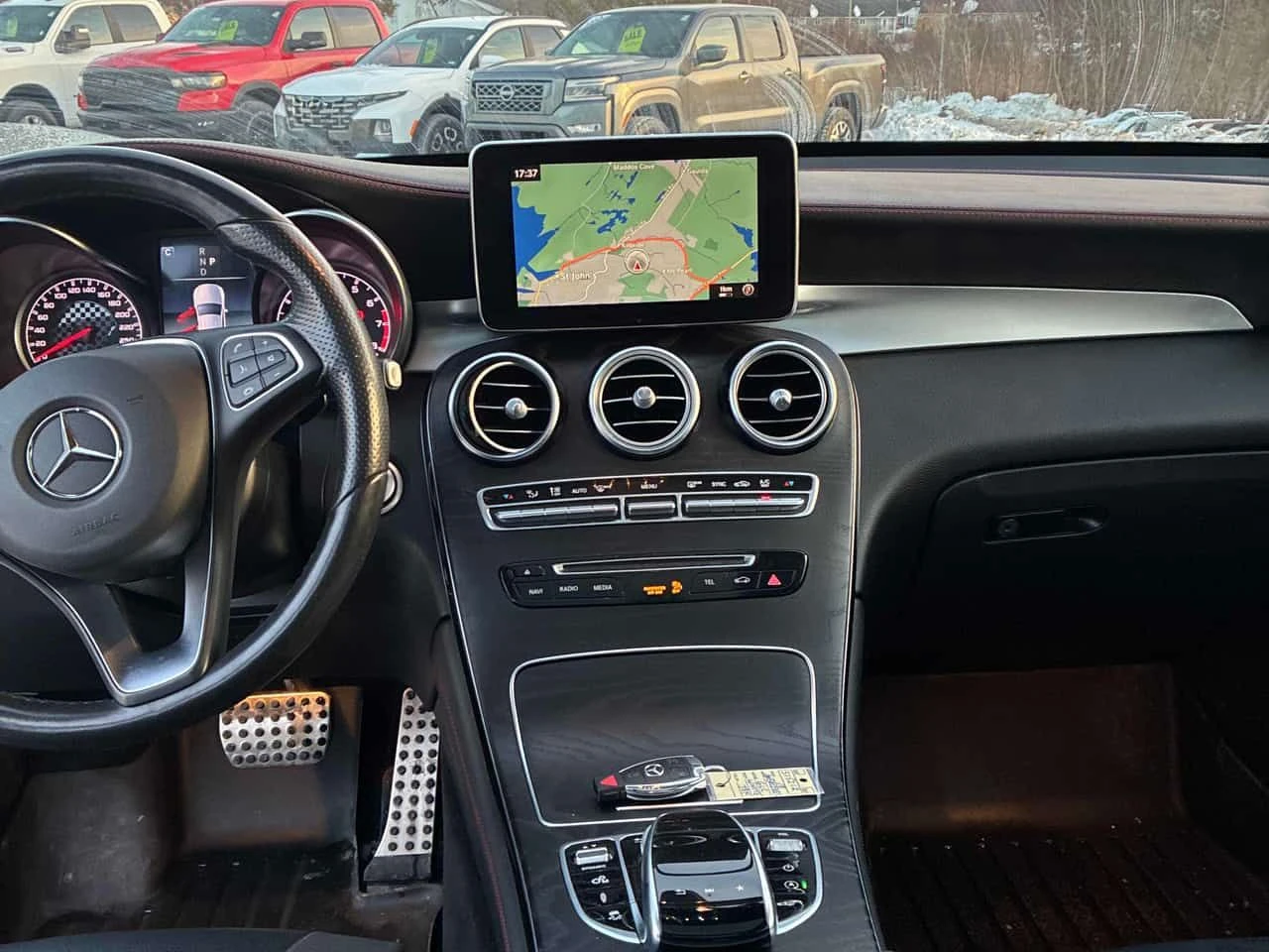 Mercedes-Benz GLC 43 AMG | 360 КАМЕРИ| BURMESTER| ПОДГРЕВИ| PANO| CARFAX  - изображение 9