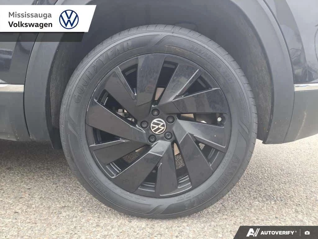 VW Atlas * Highline 2.0 Navi | Sunroof | Remote Starter | A, снимка 9 - Автомобили и джипове - 53987081