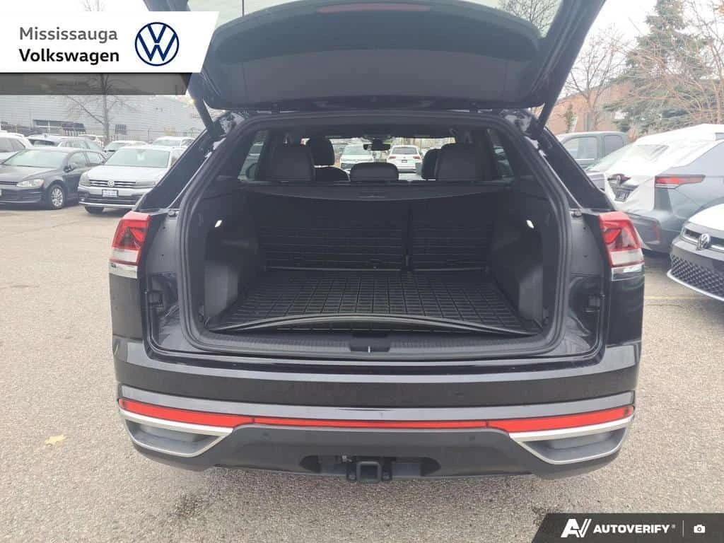 VW Atlas * Highline 2.0 Navi | Sunroof | Remote Starter | A, снимка 10 - Автомобили и джипове - 53987081