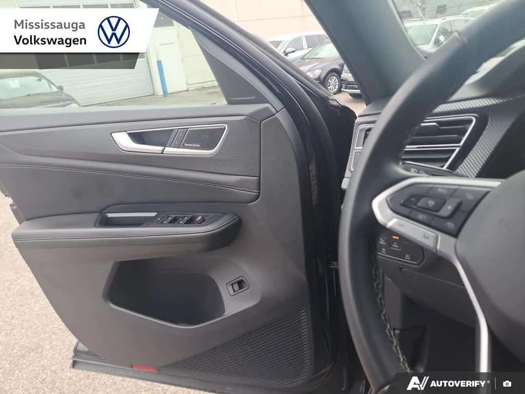 VW Atlas * Highline 2.0 Navi | Sunroof | Remote Starter | A, снимка 12 - Автомобили и джипове - 53987081